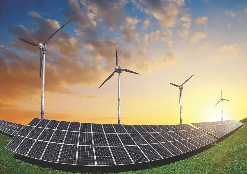 Indias Solar Industry in 2025 From Capacity Race to Grid Ready Power